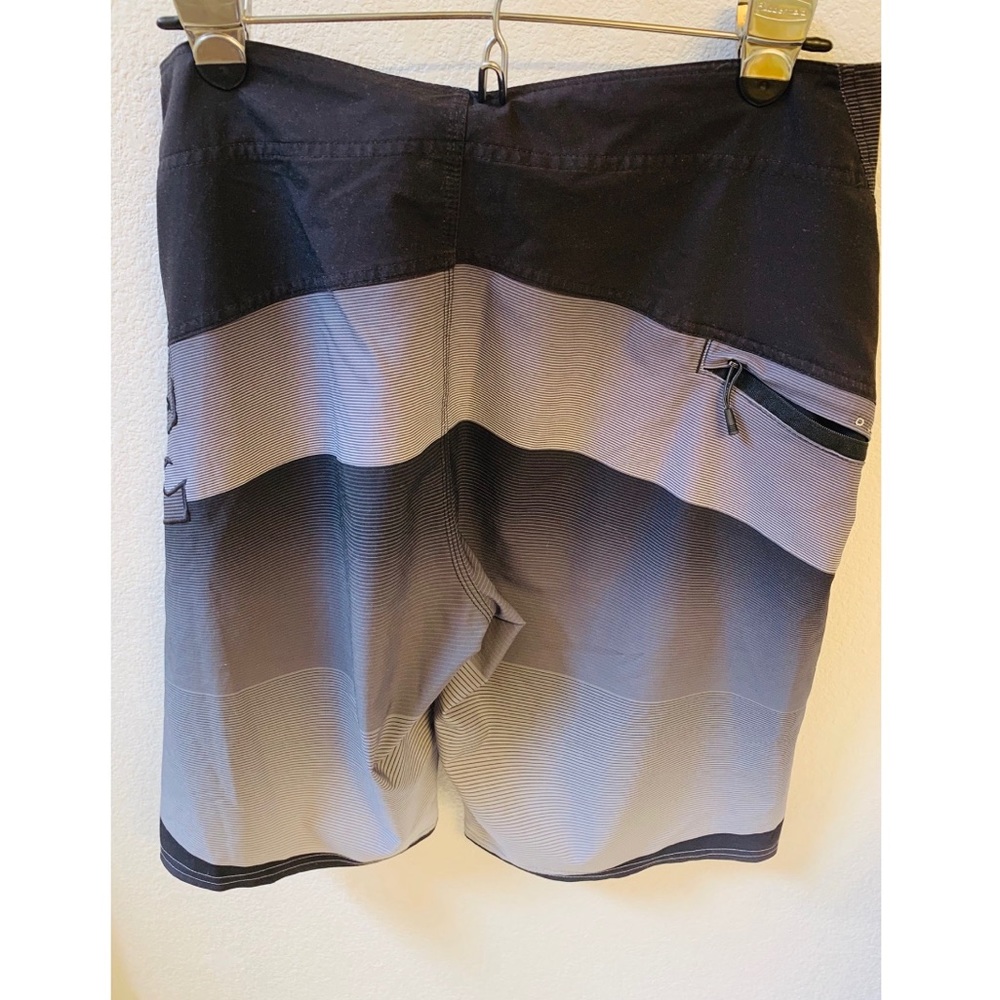 Men’s Billabong Board-Shorts